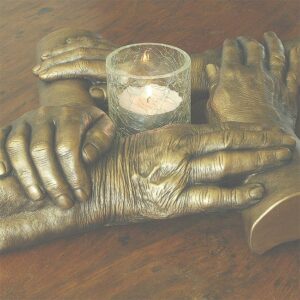 handenkrans, moeder en haar drie kinderen